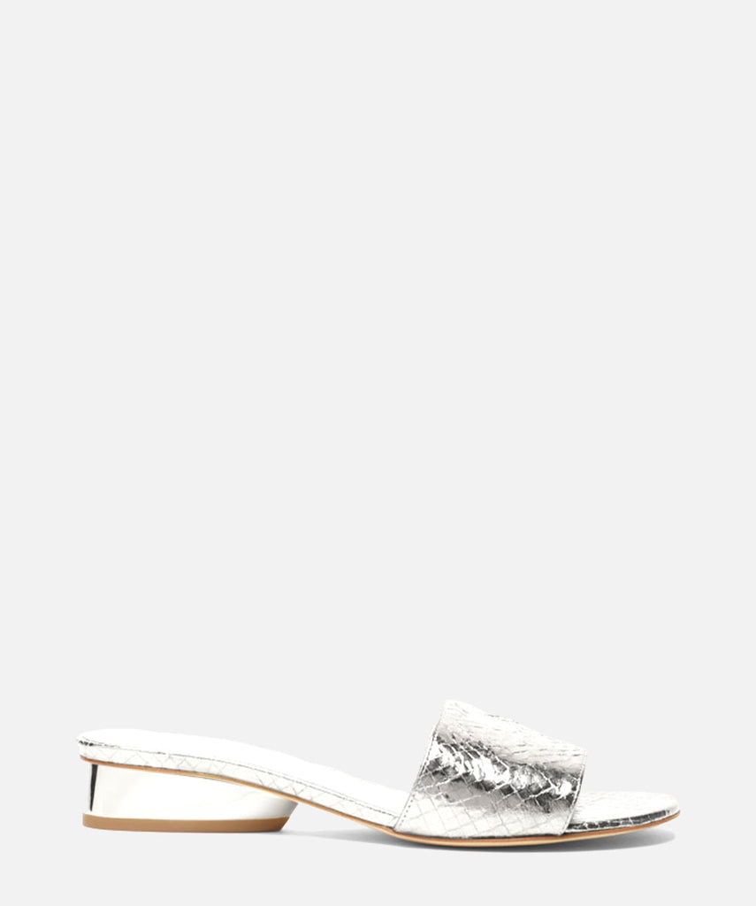ARC FLAT